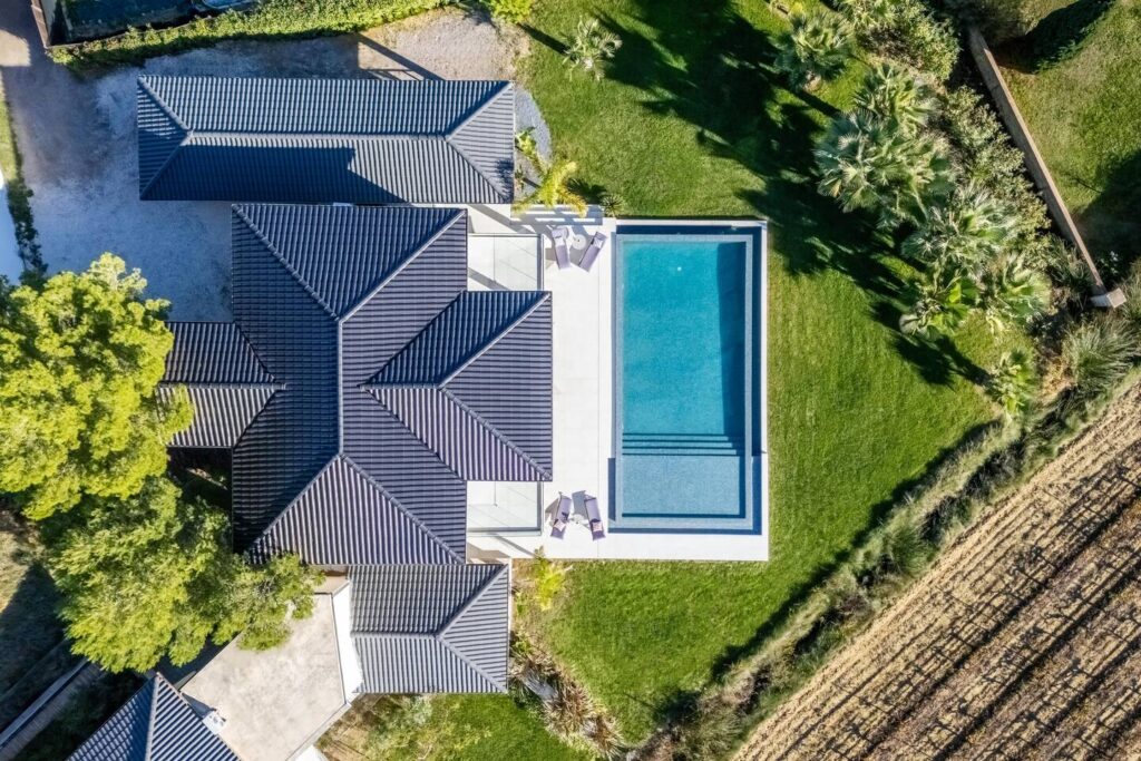 Villa SCL chambre d'hotes location sud occitanie plaissan piscine luxe architecture